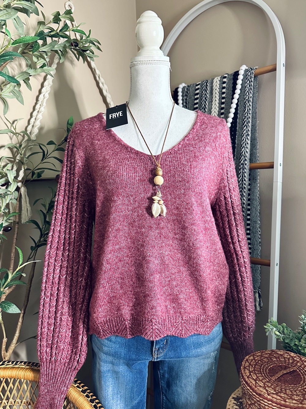Frye NWT Burgundy V-Neck Cable Sleeve Cozy Sweater Size M